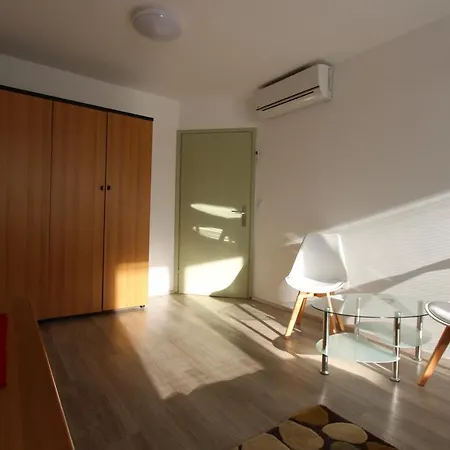 Center4br Apartment*** *