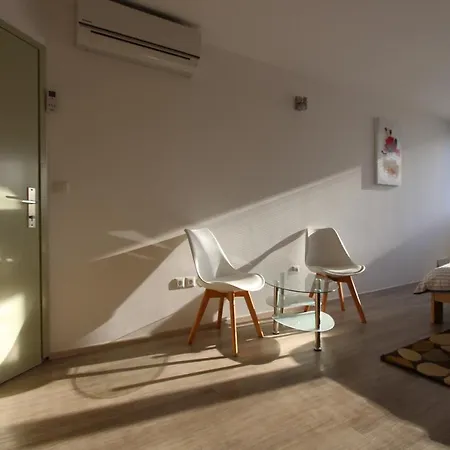 Center4br Apartment*** *